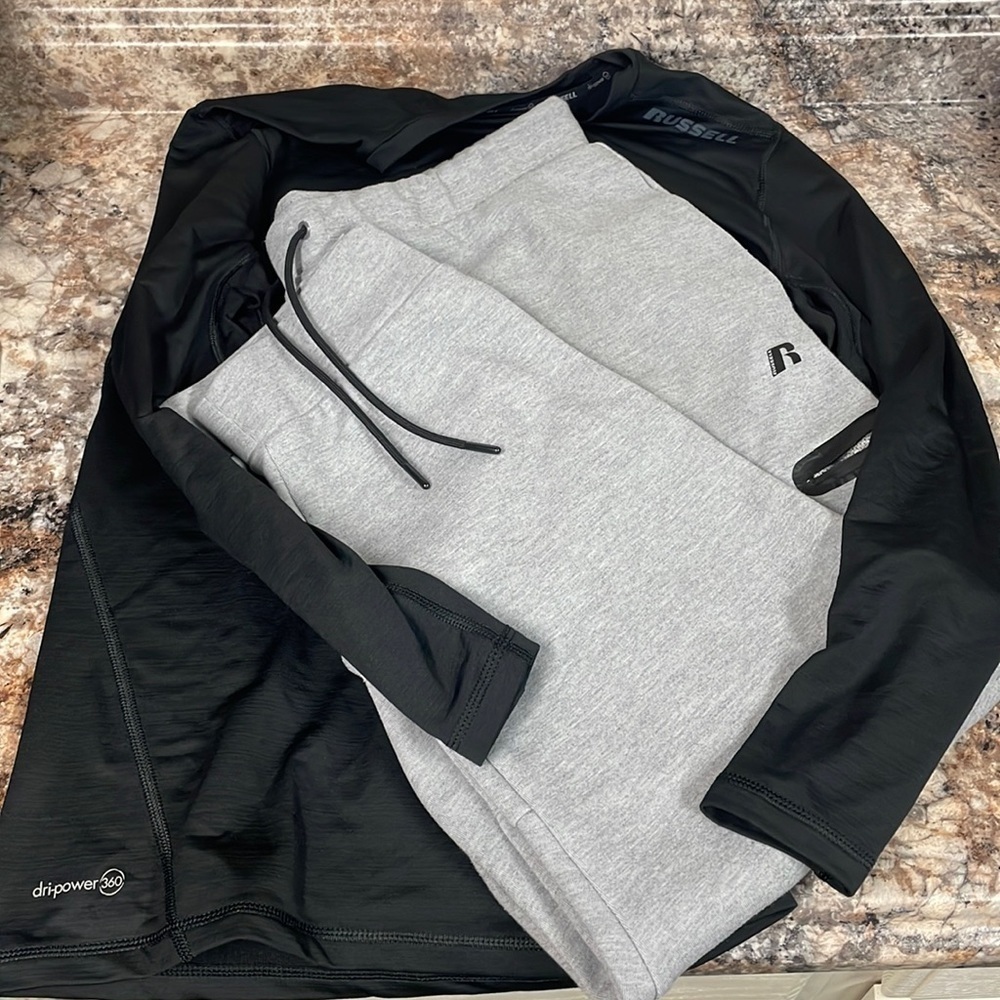 RUSSELL Long Sleeve Shirt (LG) and Pants (XLG) Men Bundle - Set